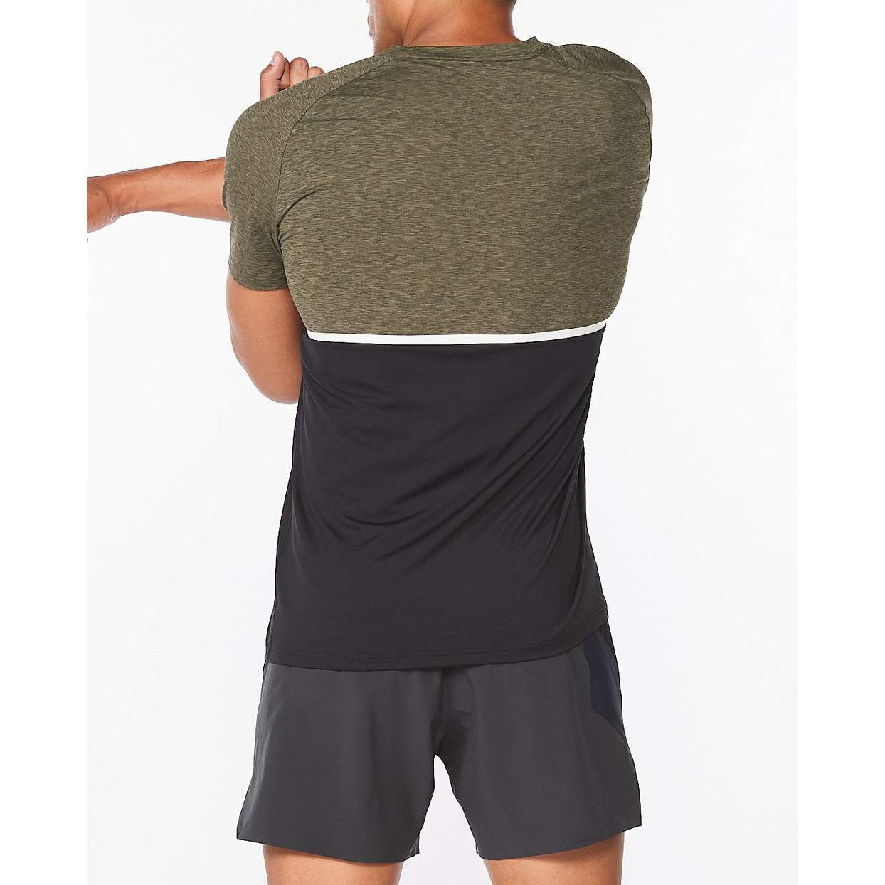 2XU Mens Motion Colour Block Tee APPAREL - Mens T-Shirts STONE/BLACK