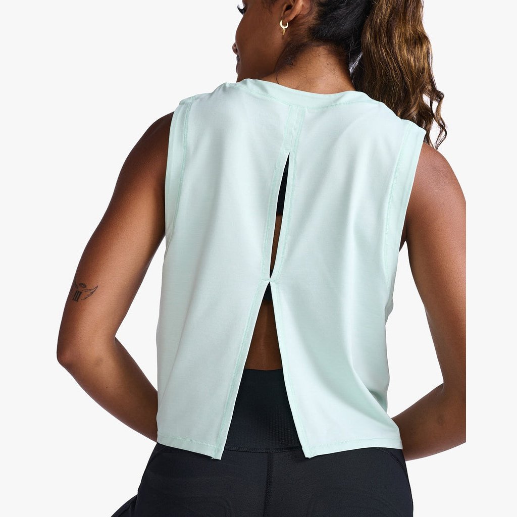 2XU Motion Crop Tank Womens APPAREL - Womens Tanks 