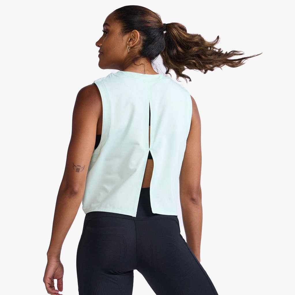2XU Motion Crop Tank Womens APPAREL - Womens Tanks GLACIER/GLACIER