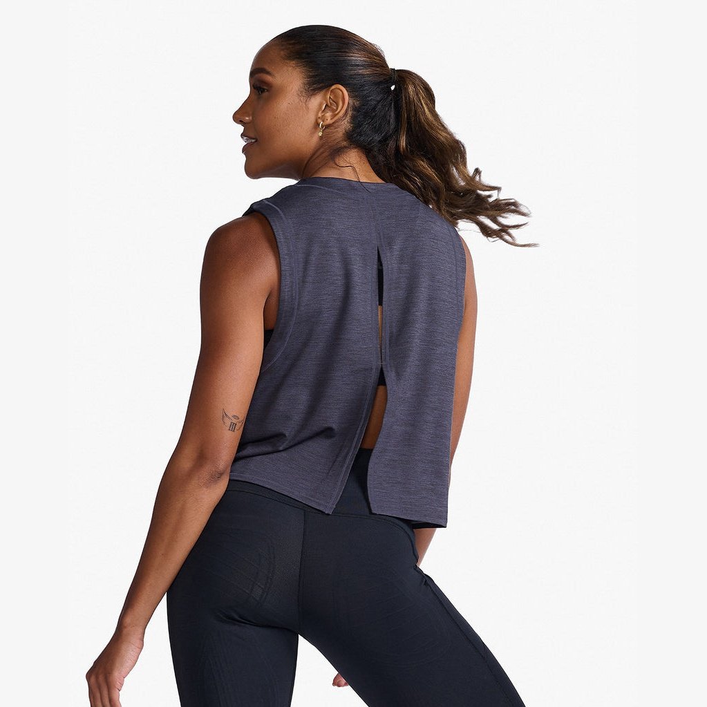 2XU Motion Crop Tank Womens APPAREL - Womens Tanks 