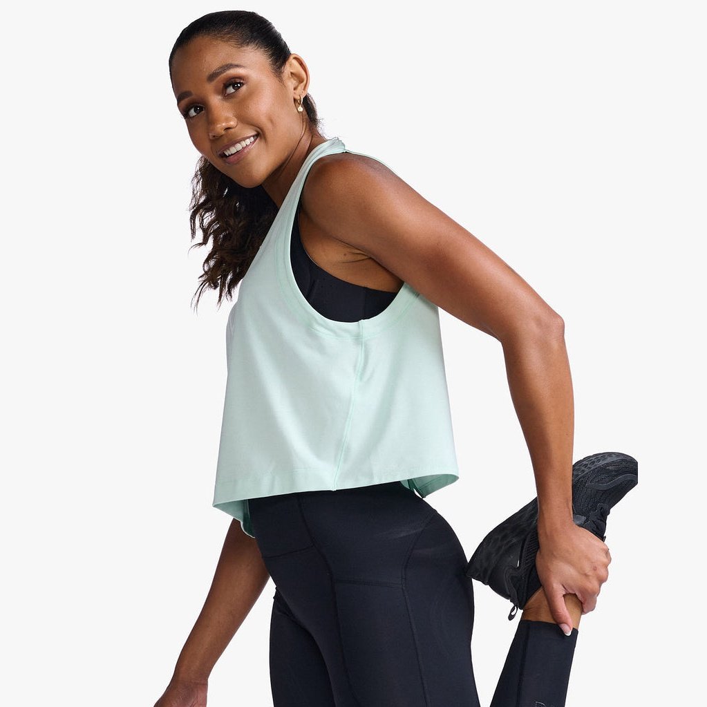 2XU Motion Crop Tank Womens APPAREL - Womens Tanks 