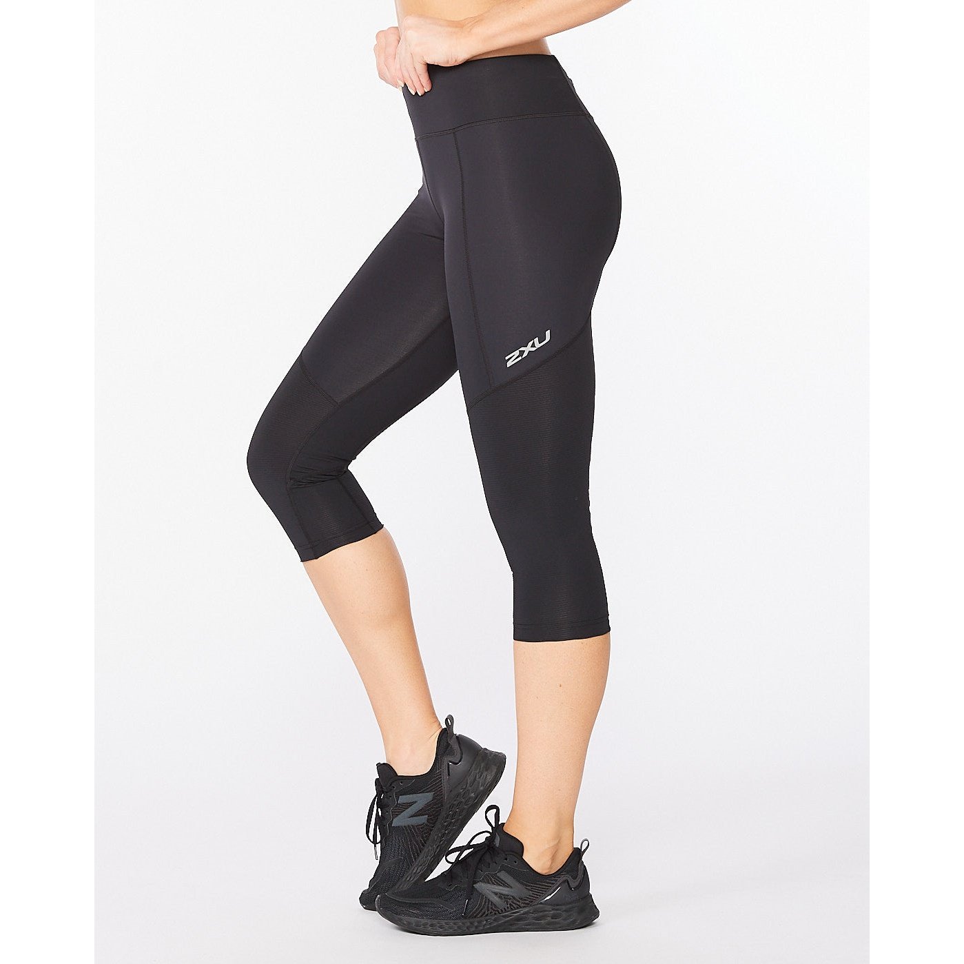 2XU Aero Vent Mid-Rise 3/4 Compression Tights Womens APPAREL - Womens Compression Tights BLACK