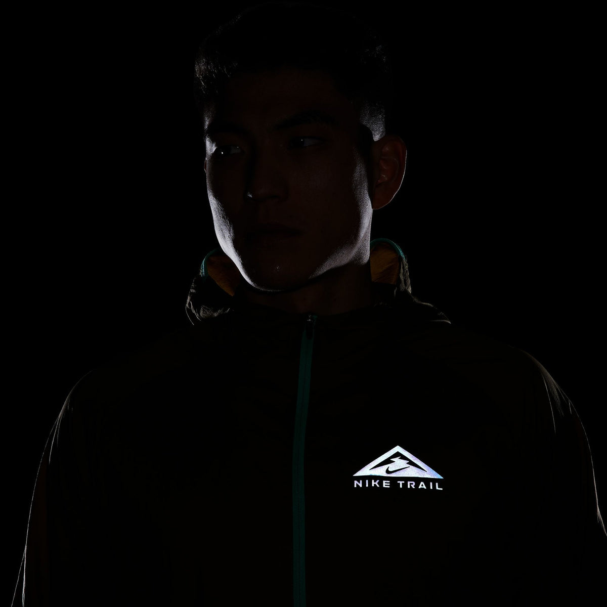 NIKE Trail Aireez Jacket Mens APPAREL - Mens Jackets