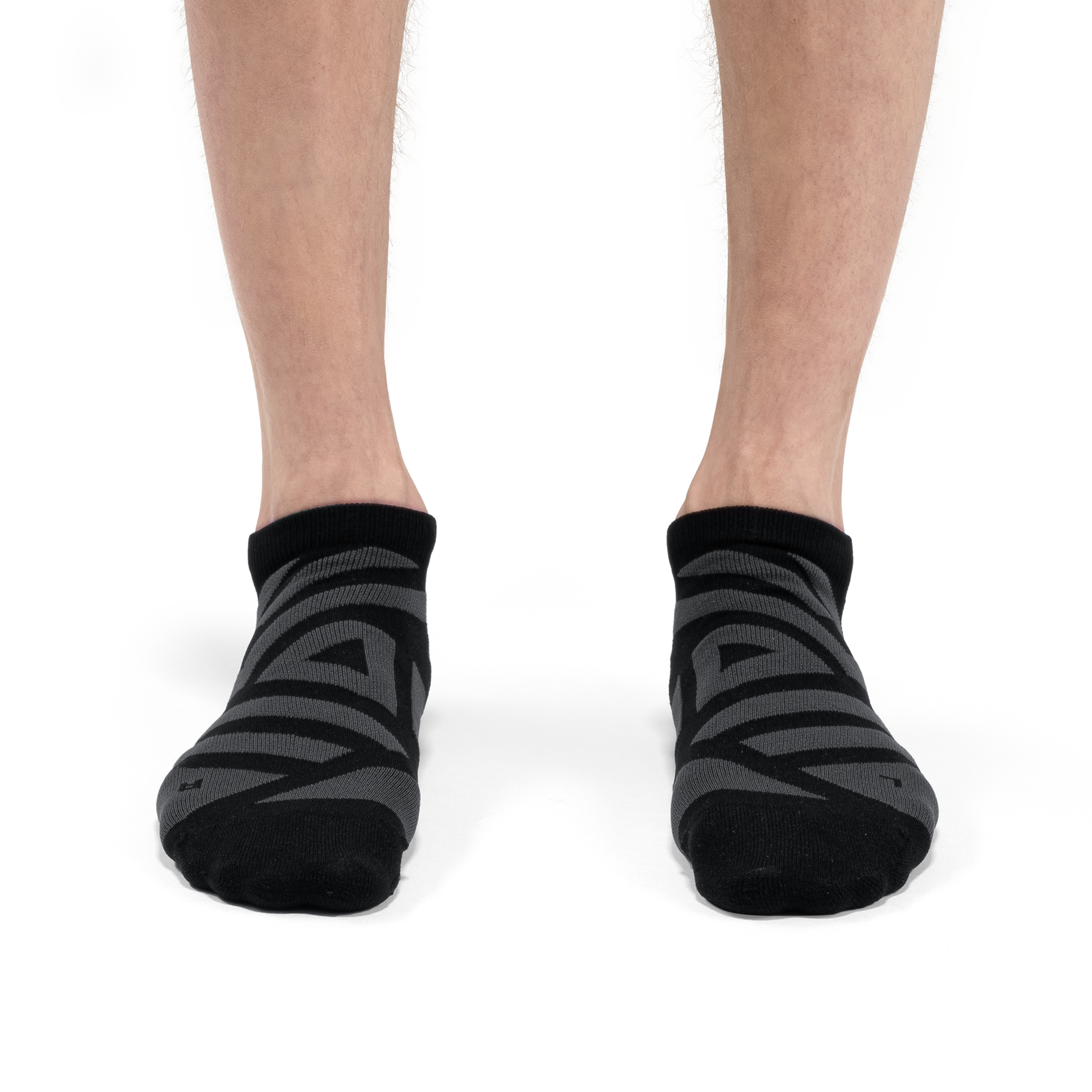 On Performance Low Sock Mens | Sole Motive