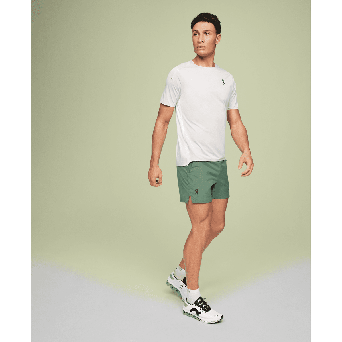 ON Essential Shorts Mens APPAREL - Mens Shorts